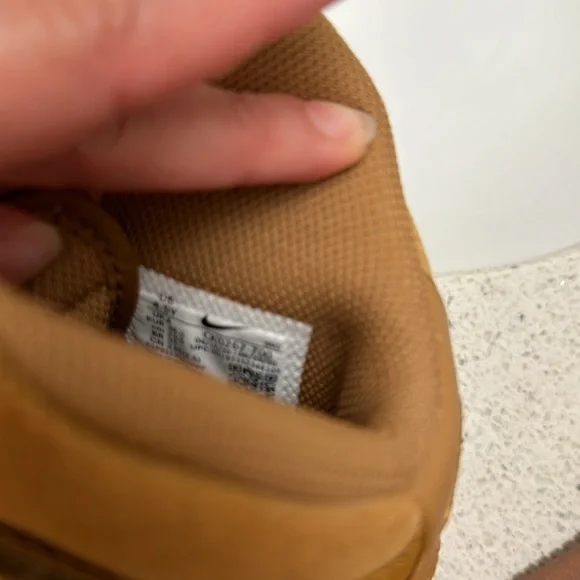 NIKE Air Force 1 High LV8 3 Sneakers - Picture 3 of 6